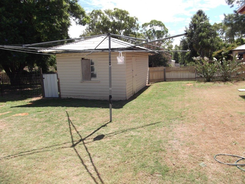 32 Helena Street, Chinchilla QLD 4413