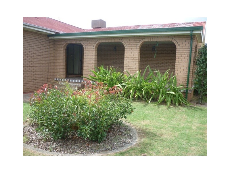 95 Hypatia Street, Chinchilla QLD 4413