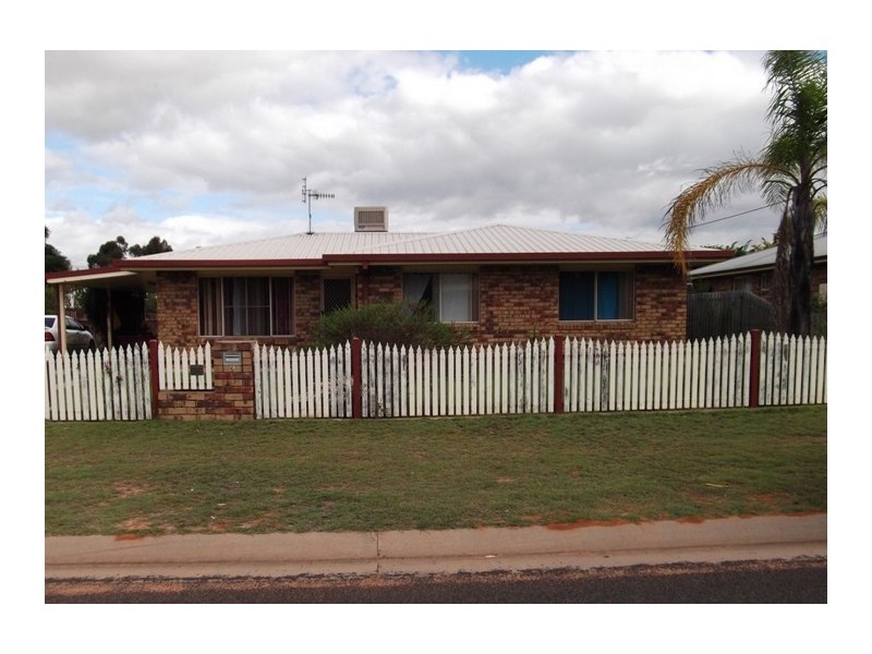 6 McIntyre Street, Chinchilla QLD 4413