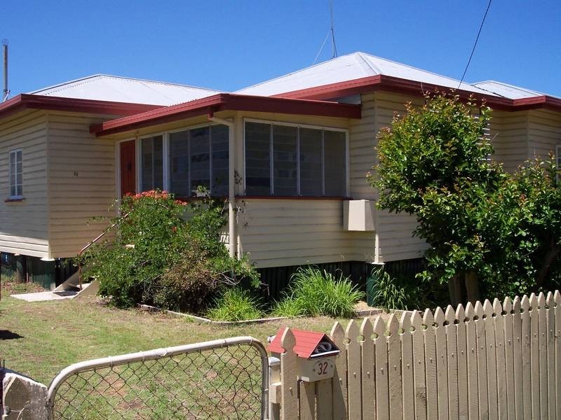 32 Helena St, Chinchilla QLD 4413