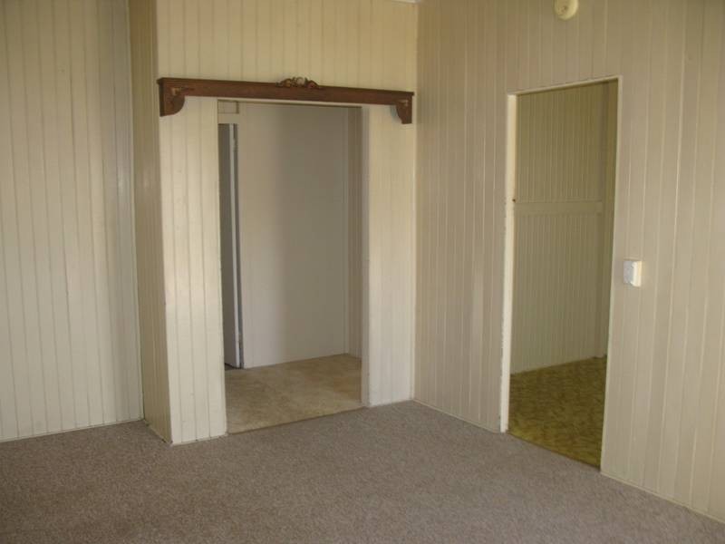 32 Helena St, Chinchilla QLD 4413