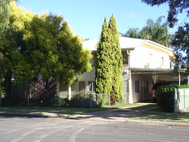 2 BIRKETT STREET, Chinchilla QLD 4413