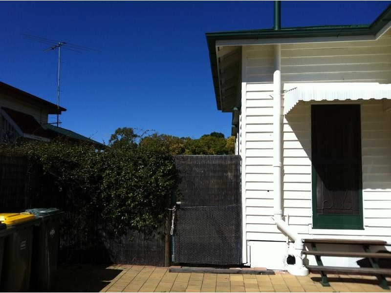 17 Dalby Street, Jandowae QLD 4410
