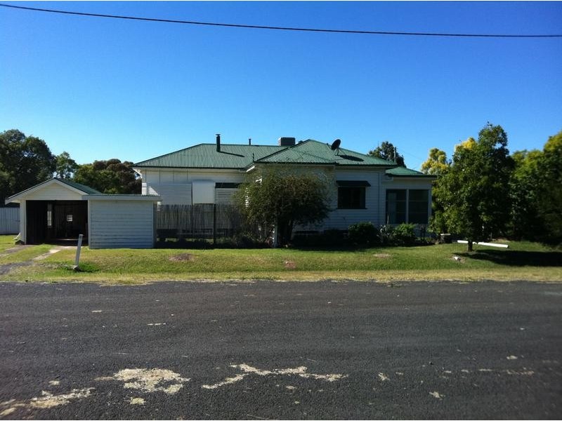17 Dalby Street, Jandowae QLD 4410