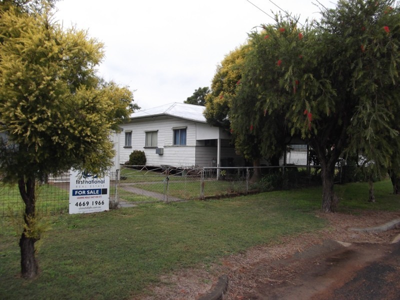 4 Birkett Street, Chinchilla QLD 4413