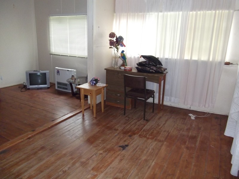 4 Birkett Street, Chinchilla QLD 4413