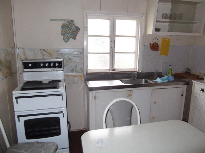 4 Birkett Street, Chinchilla QLD 4413