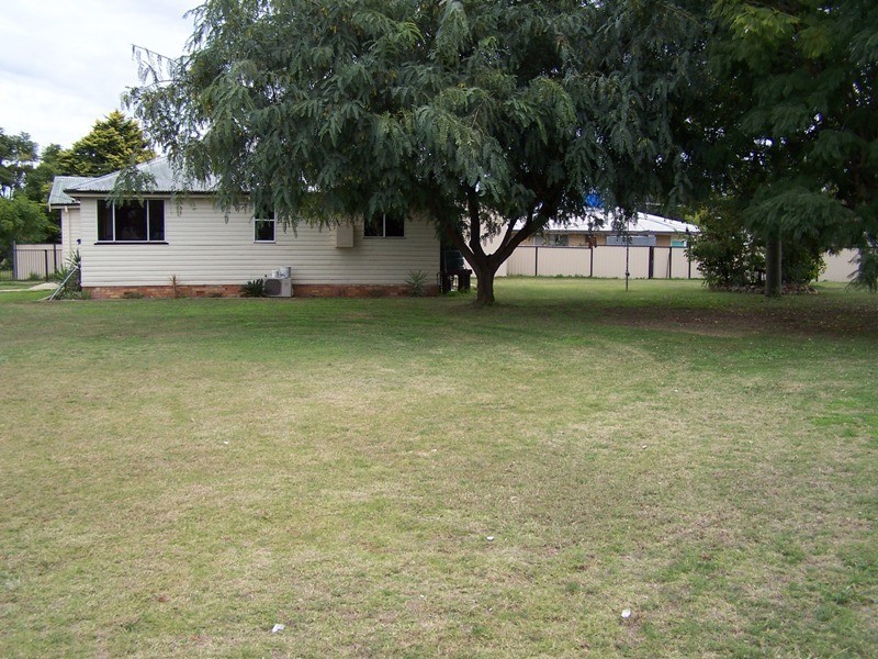 69 GLASSON STREET, Chinchilla QLD 4413