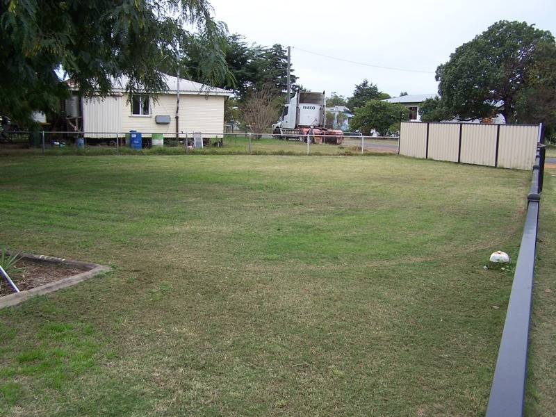 69 GLASSON STREET, Chinchilla QLD 4413