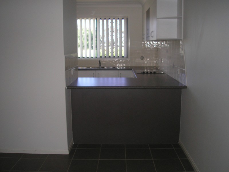 2/17 Luscombe Street, Chinchilla QLD 4413