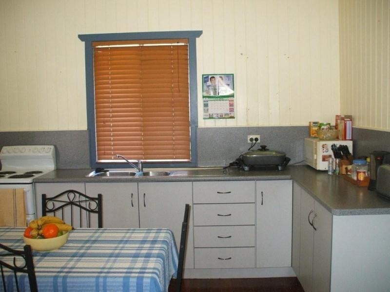25 Dalby Street, Jandowae QLD 4410