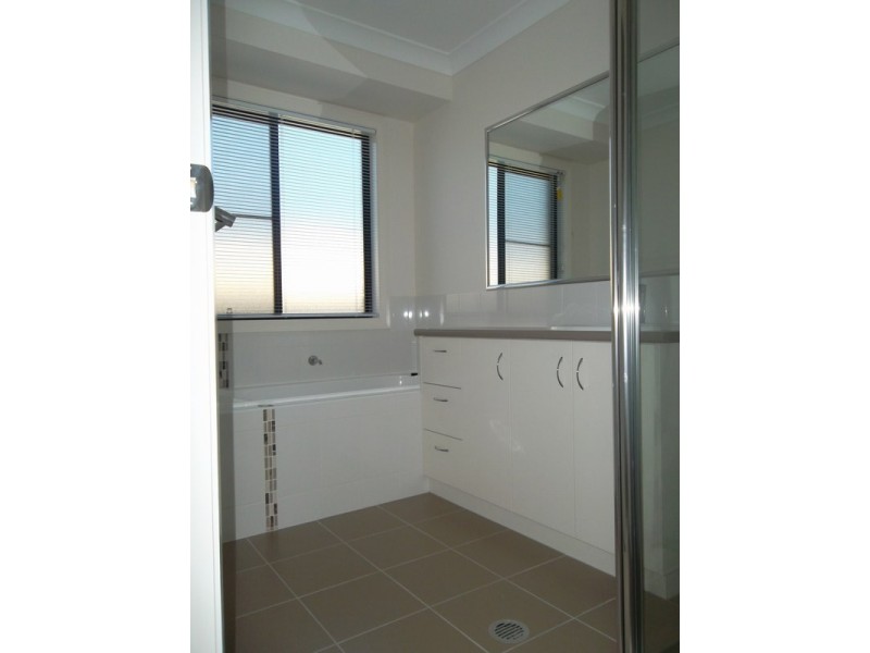 Lot 4, 4 Bishop Drive, Miles QLD 4415