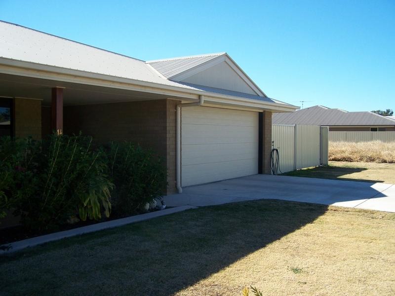 14 Luscombe Street, Chinchilla QLD 4413