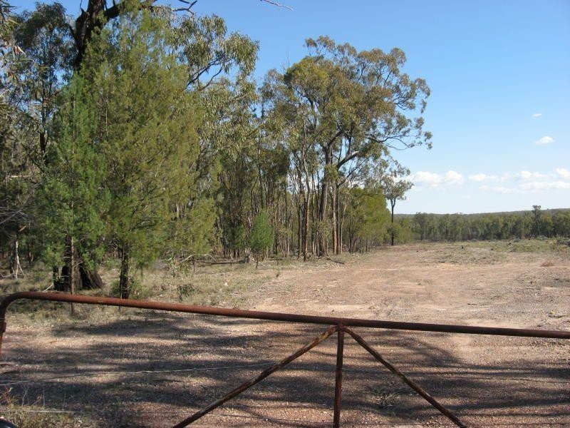 105 Mount Myrtle Road, Miles QLD 4415