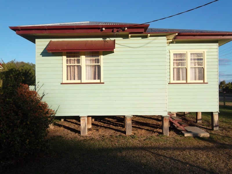 24 Dalby Street, Jandowae QLD 4410