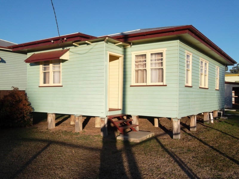 24 Dalby Street, Jandowae QLD 4410