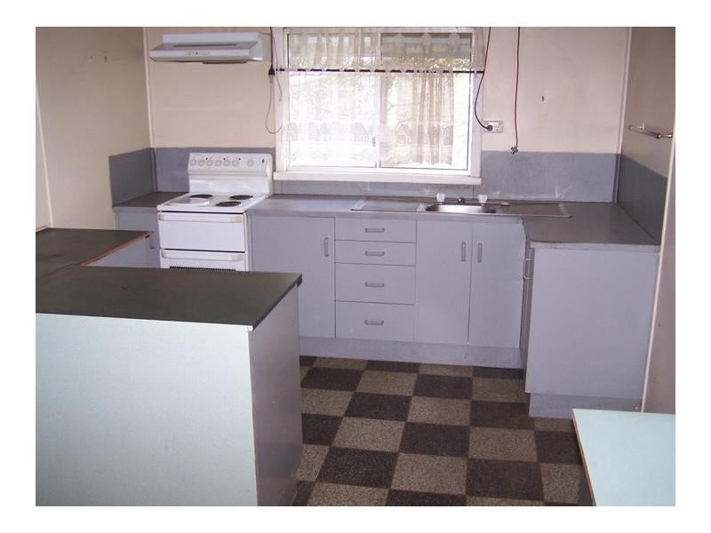 9 Edward Street, Chinchilla QLD 4413