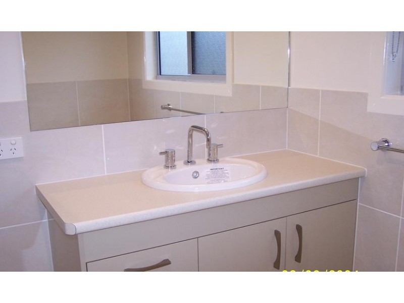 Unit 2/20 Blanchard St, Chinchilla QLD 4413