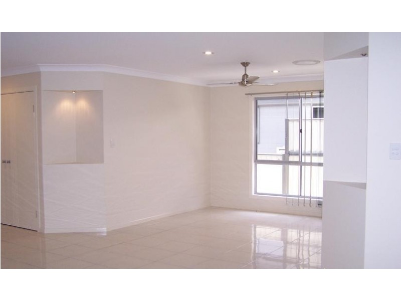 Unit 2/20 Blanchard St, Chinchilla QLD 4413