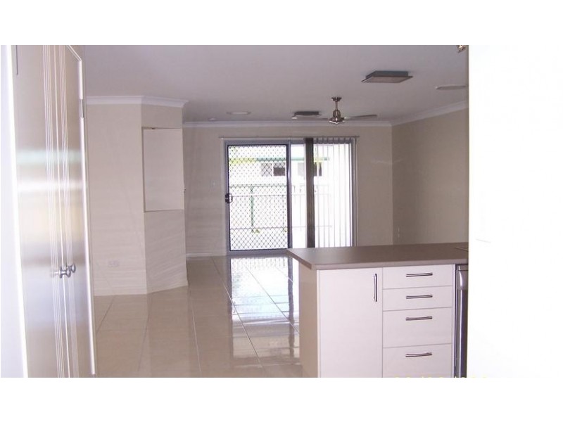 Unit 2/20 Blanchard St, Chinchilla QLD 4413
