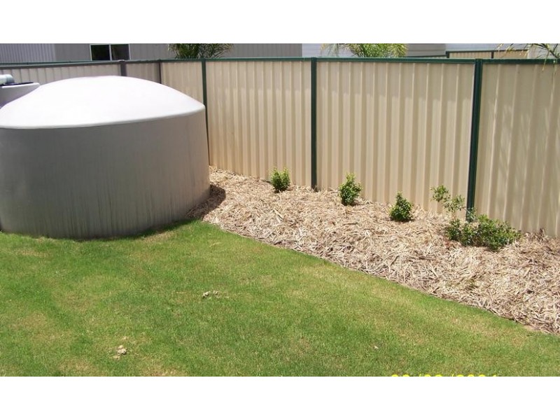 Unit 2/20 Blanchard St, Chinchilla QLD 4413