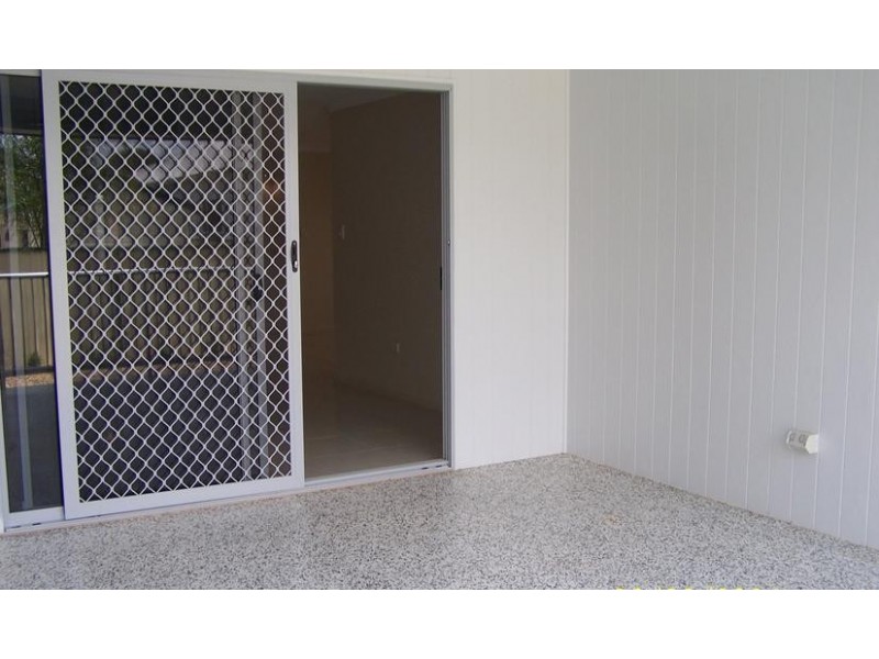 Unit 2/20 Blanchard St, Chinchilla QLD 4413
