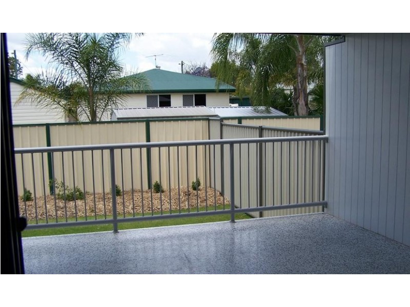 Unit 2/20 Blanchard St, Chinchilla QLD 4413