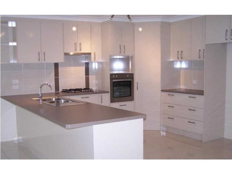 Unit 2/20 Blanchard St, Chinchilla QLD 4413