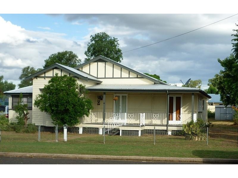 18 COLAMBA STREET, Chinchilla QLD 4413