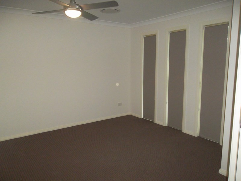 27 Racecourse Road, Miles QLD 4415