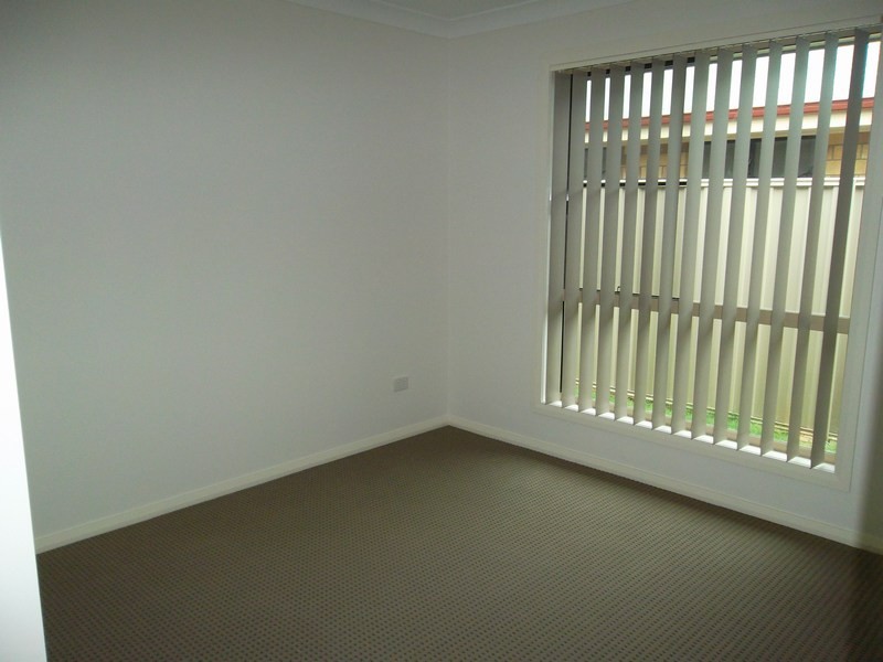 27 Racecourse Road, Miles QLD 4415