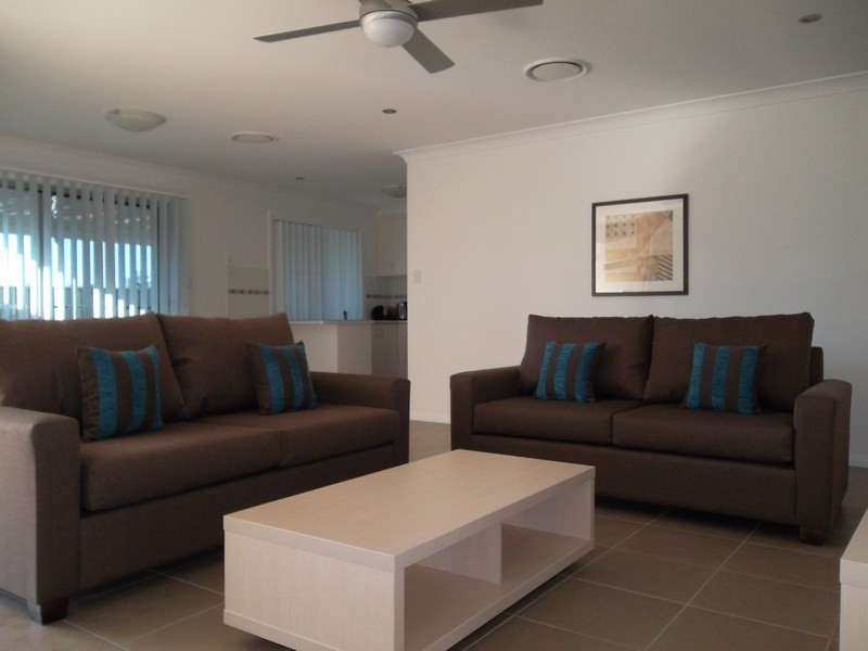 1/24 Lee Street, Miles QLD 4415