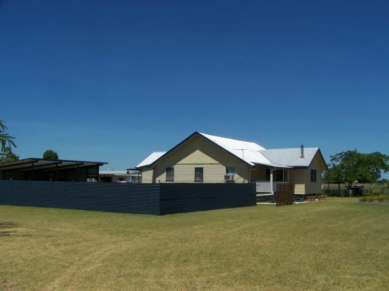 15 Aerodrome Road, Chinchilla QLD 4413