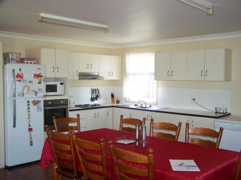 15 Aerodrome Road, Chinchilla QLD 4413