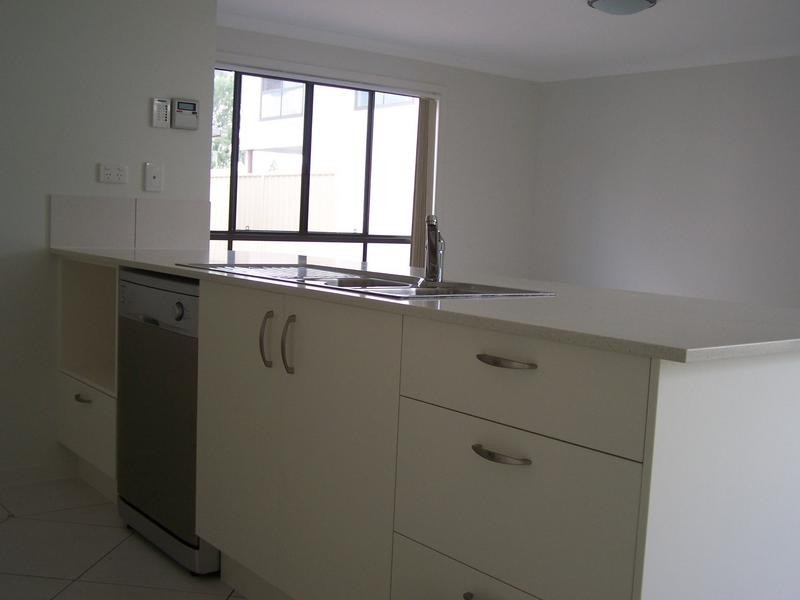 6 Holland Street, Chinchilla QLD 4413