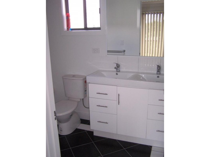 6 Holland Street, Chinchilla QLD 4413