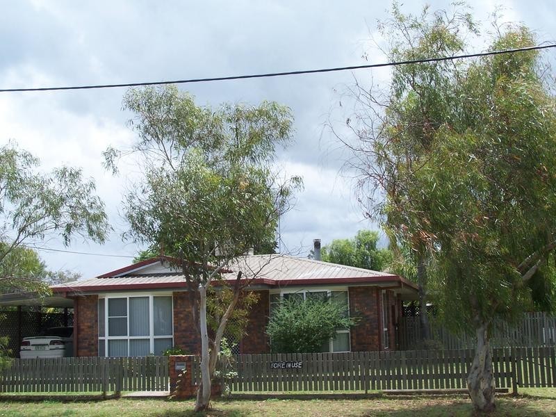 32 BEASLEY STREET, Chinchilla QLD 4413