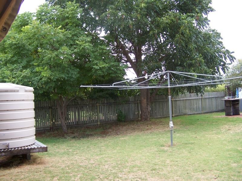 32 BEASLEY STREET, Chinchilla QLD 4413