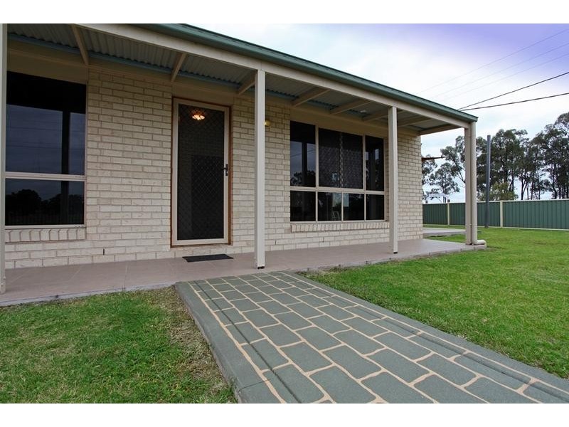 105 Edith Street, Miles QLD 4415