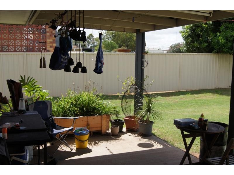 60 Glasson Street, Chinchilla QLD 4413