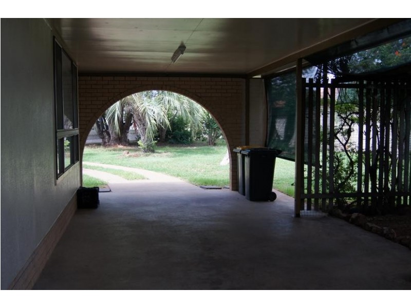 25 Glasson Street, Chinchilla QLD 4413