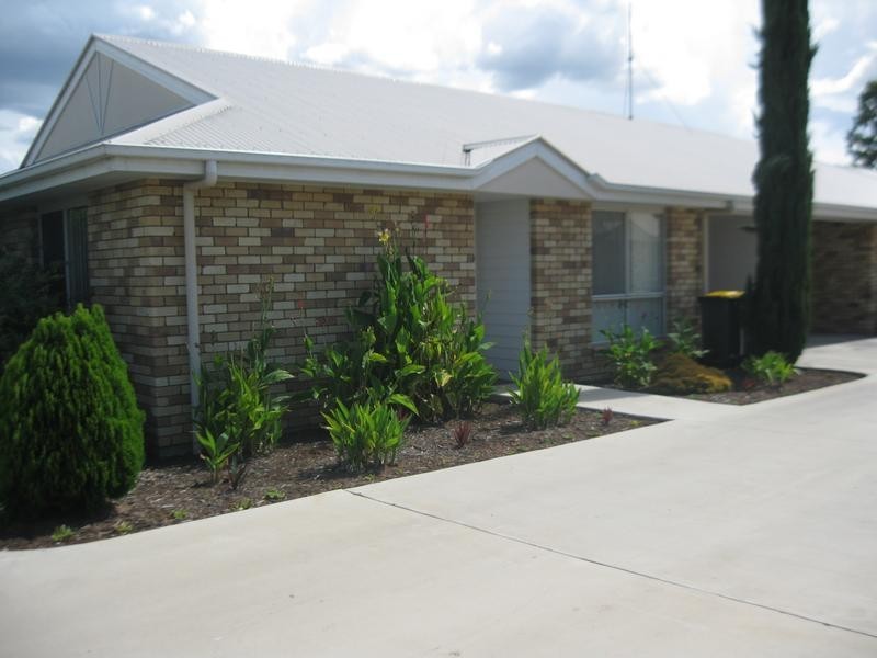 6/3-5 Back Av, Chinchilla QLD 4413