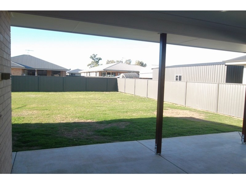 31 Cameron Street, Chinchilla QLD 4413