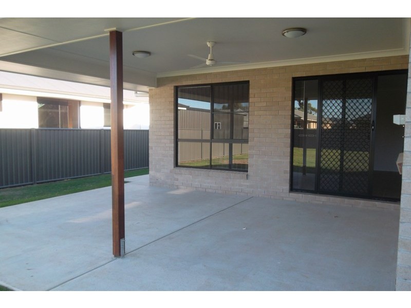 31 Cameron Street, Chinchilla QLD 4413