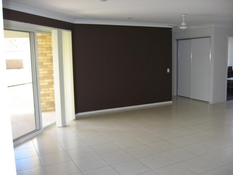 6 Back Avenue, Chinchilla QLD 4413