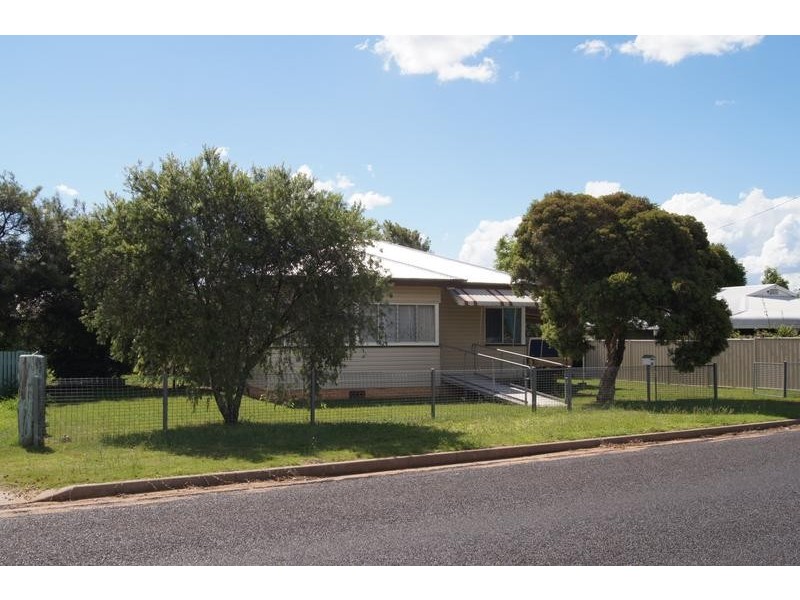 77 Wambo Street, Chinchilla QLD 4413