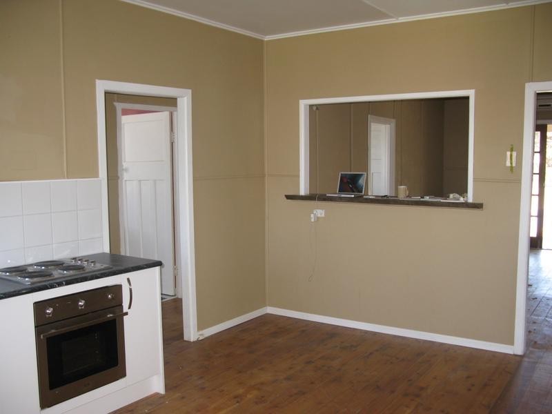 21 Wood Street, Chinchilla QLD 4413