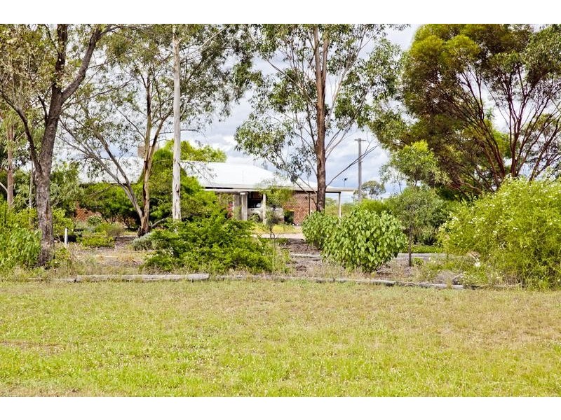 351 Windmill Road, Chinchilla QLD 4413