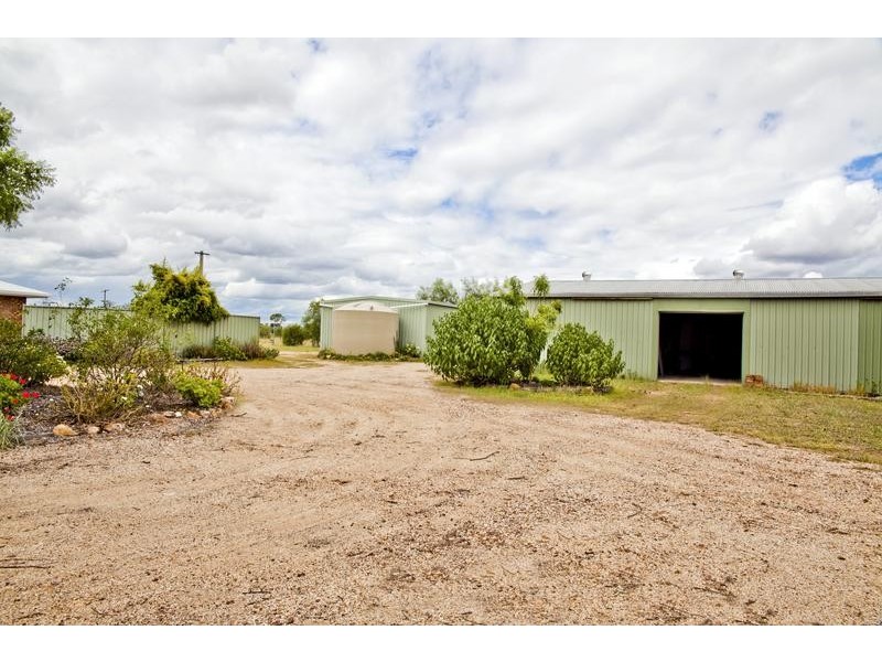 351 Windmill Road, Chinchilla QLD 4413