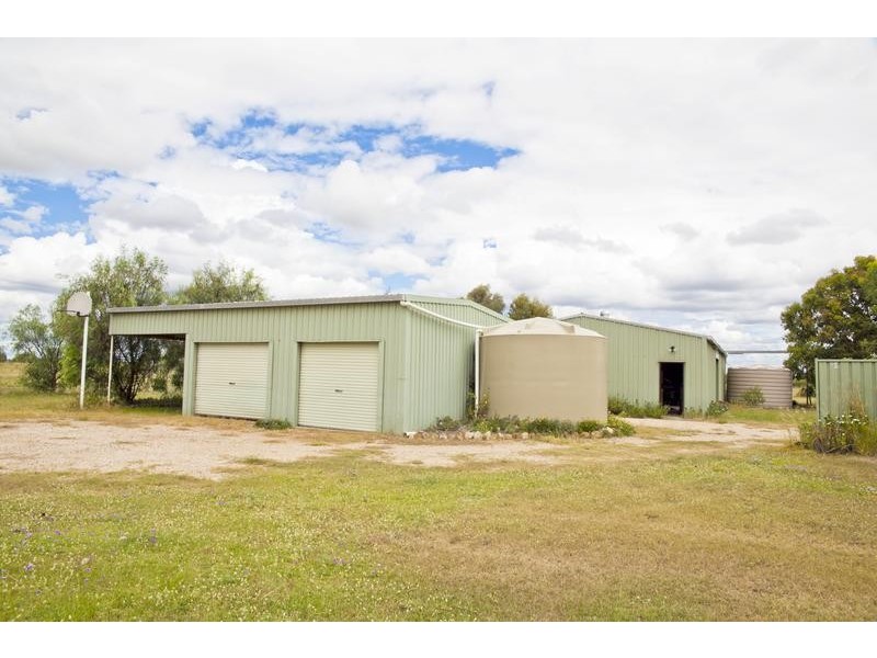 351 Windmill Road, Chinchilla QLD 4413